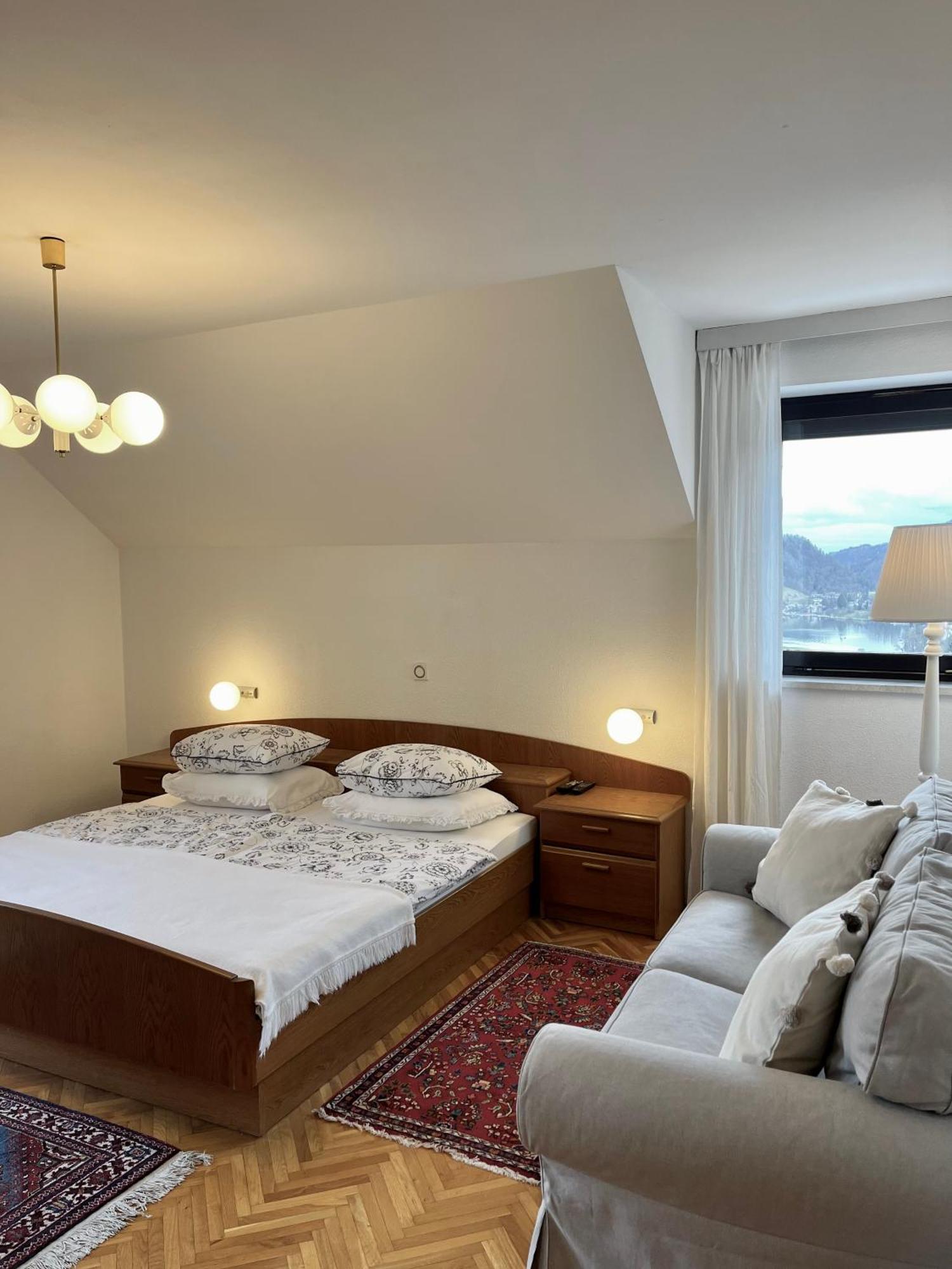 Lakeview Guesthouse & Chalet Блед Екстер'єр фото
